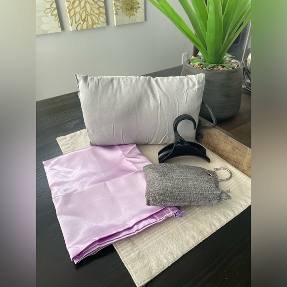 💯 authentic Burberry Blue Label tote with COA and purse kit - Picture 14 of 14